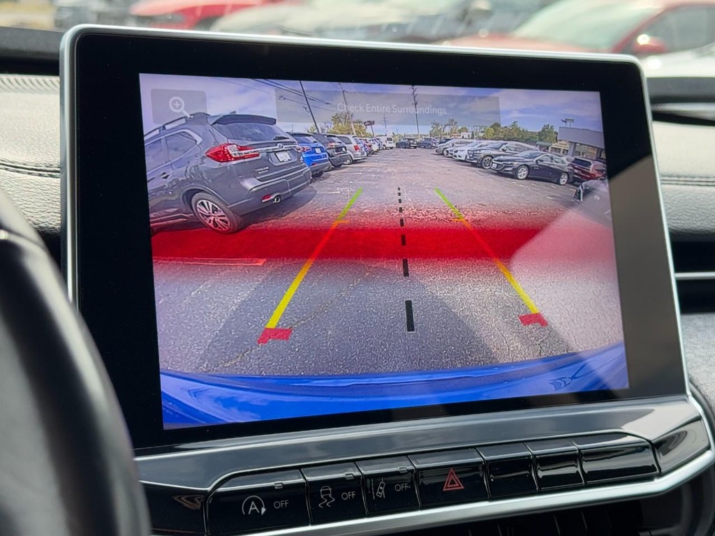 Jeep Compass Vehicle Full-screen Gallery Image 22