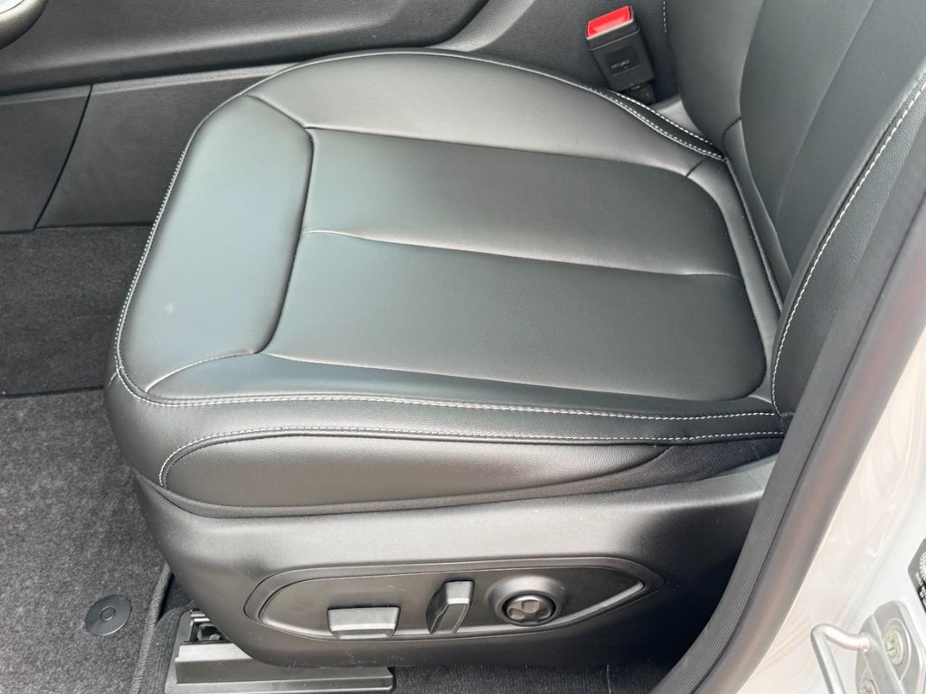 Jeep Grand Cherokee Vehicle Full-screen Gallery Image 18