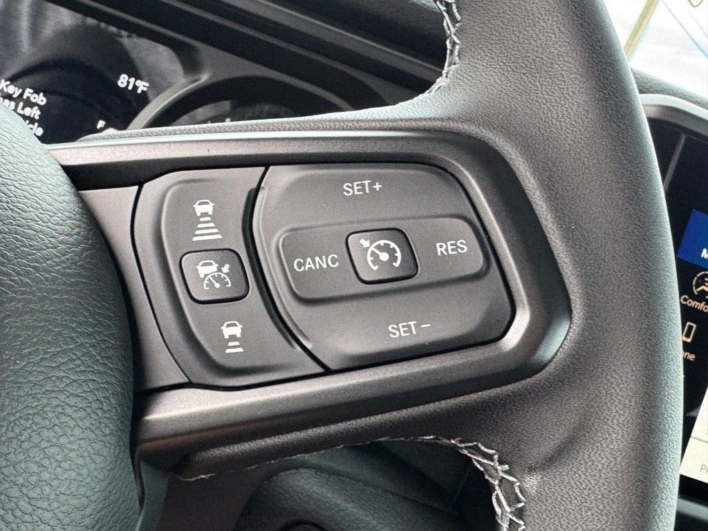 Jeep Gladiator Vehicle Full-screen Gallery Image 12