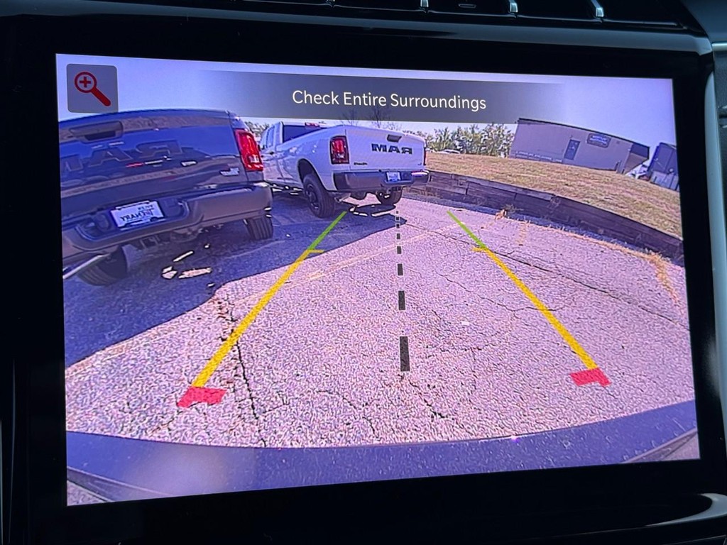 Jeep Grand Cherokee L Vehicle Full-screen Gallery Image 20