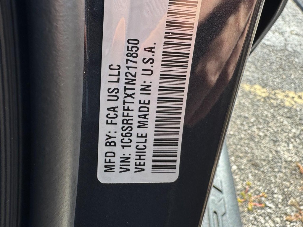 Ram 1500 Vehicle Full-screen Gallery Image 19