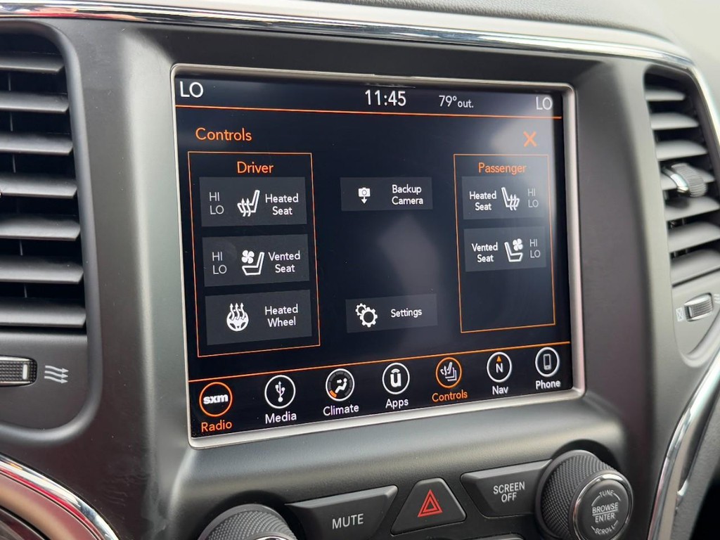 Jeep Grand Cherokee Vehicle Full-screen Gallery Image 26