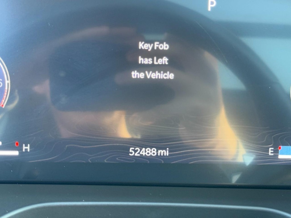 Jeep Grand Cherokee Vehicle Full-screen Gallery Image 20