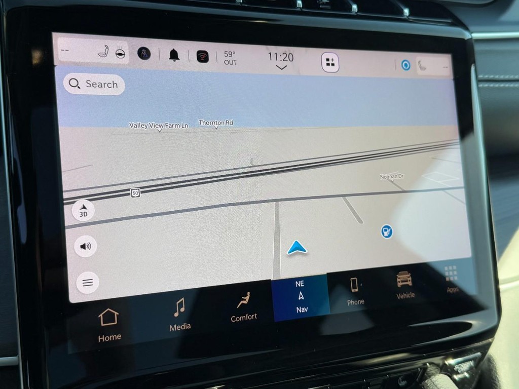 Jeep Grand Cherokee Vehicle Full-screen Gallery Image 22