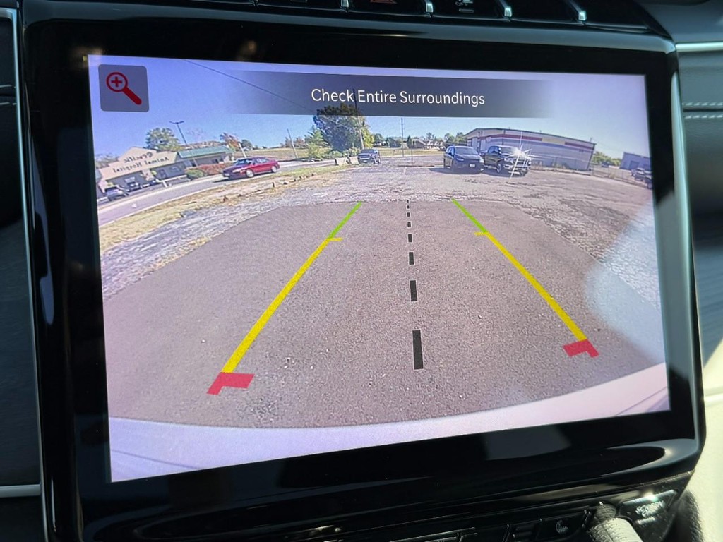 Jeep Grand Cherokee Vehicle Full-screen Gallery Image 24