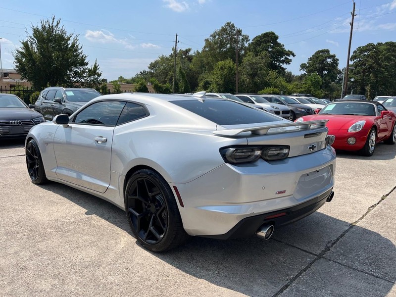 Chevrolet Camaro Vehicle Full-screen Gallery Image 08