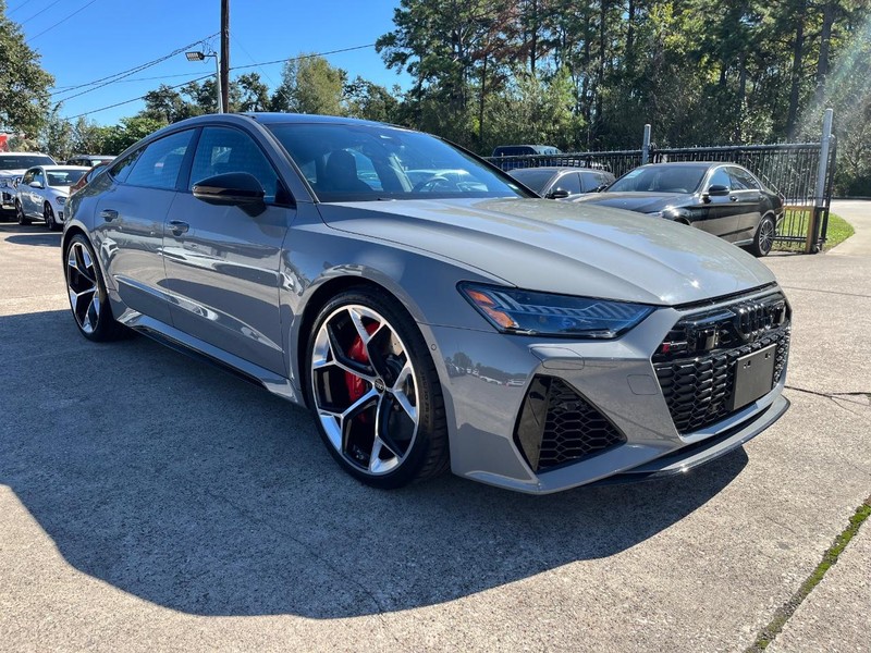 Audi RS 7 Vehicle Full-screen Gallery Image 04