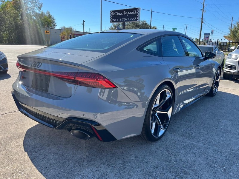 Audi RS 7 Vehicle Full-screen Gallery Image 06