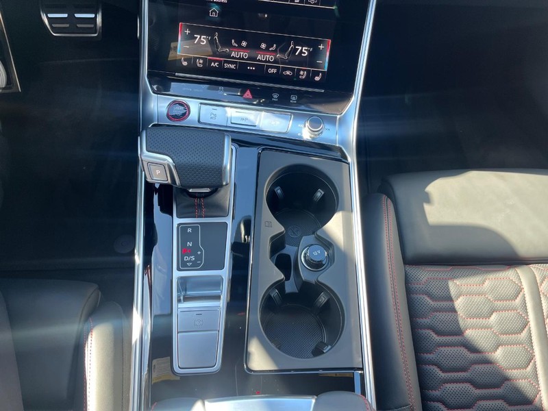 Audi RS 7 Vehicle Full-screen Gallery Image 26