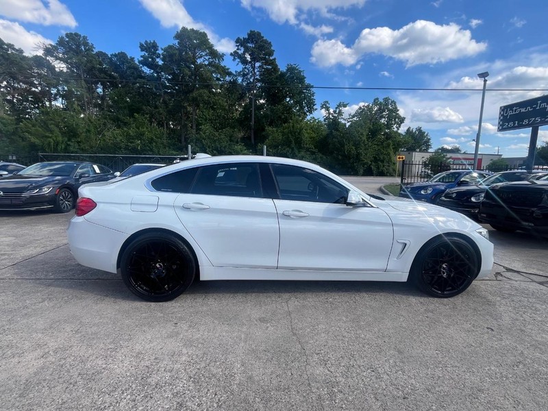 BMW 428i Gran Coupe xDrive Vehicle Full-screen Gallery Image 05