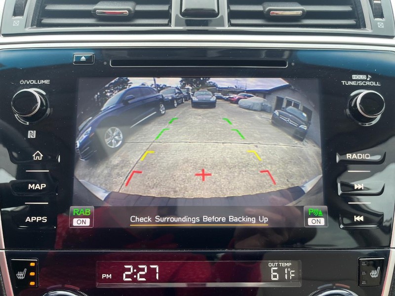 Subaru Outback Vehicle Full-screen Gallery Image 25