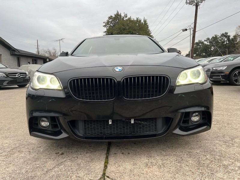 BMW 535i Vehicle Full-screen Gallery Image 02