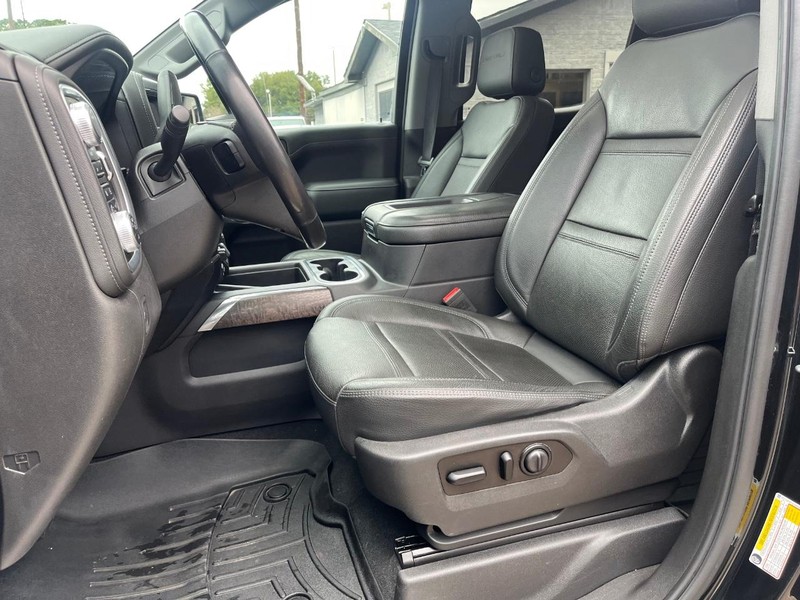 GMC Sierra 1500 Vehicle Full-screen Gallery Image 11