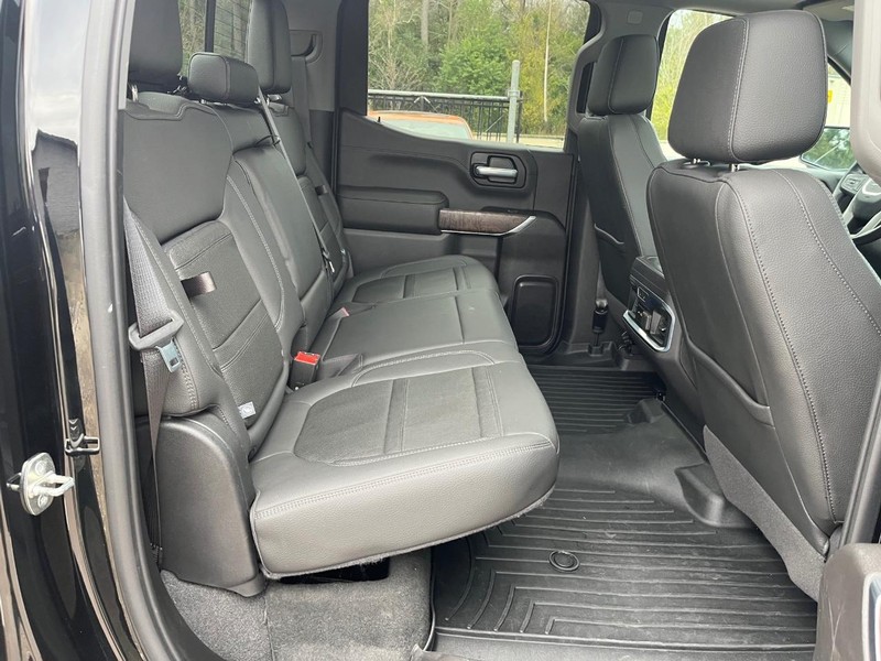 GMC Sierra 1500 Vehicle Full-screen Gallery Image 16