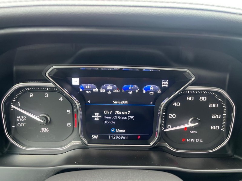 GMC Sierra 1500 Vehicle Full-screen Gallery Image 21