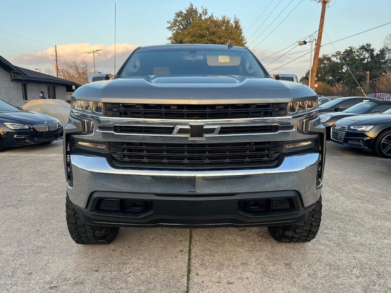 Chevrolet Silverado 1500 Vehicle Full-screen Gallery Image 02