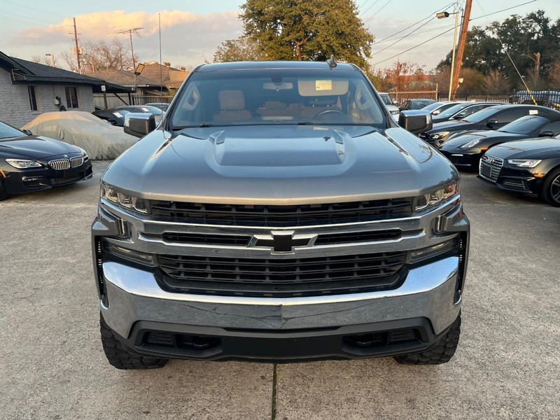 Chevrolet Silverado 1500 Vehicle Full-screen Gallery Image 03