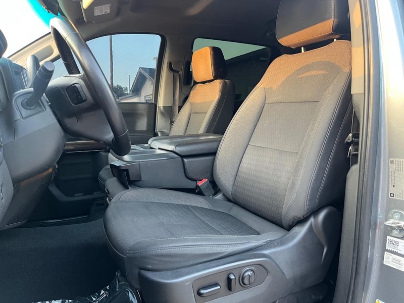 Chevrolet Silverado 1500 Vehicle Full-screen Gallery Image 11