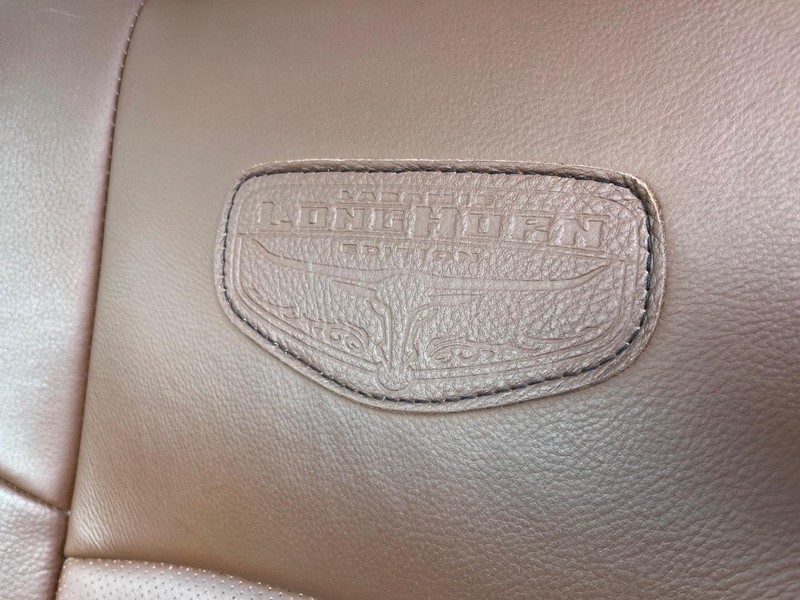 Ram 1500 Vehicle Full-screen Gallery Image 27