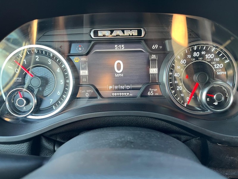 Ram 1500 Vehicle Full-screen Gallery Image 20
