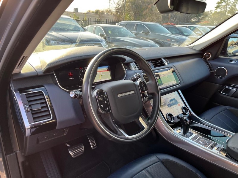 Land Rover Range Rover Sport Vehicle Full-screen Gallery Image 10