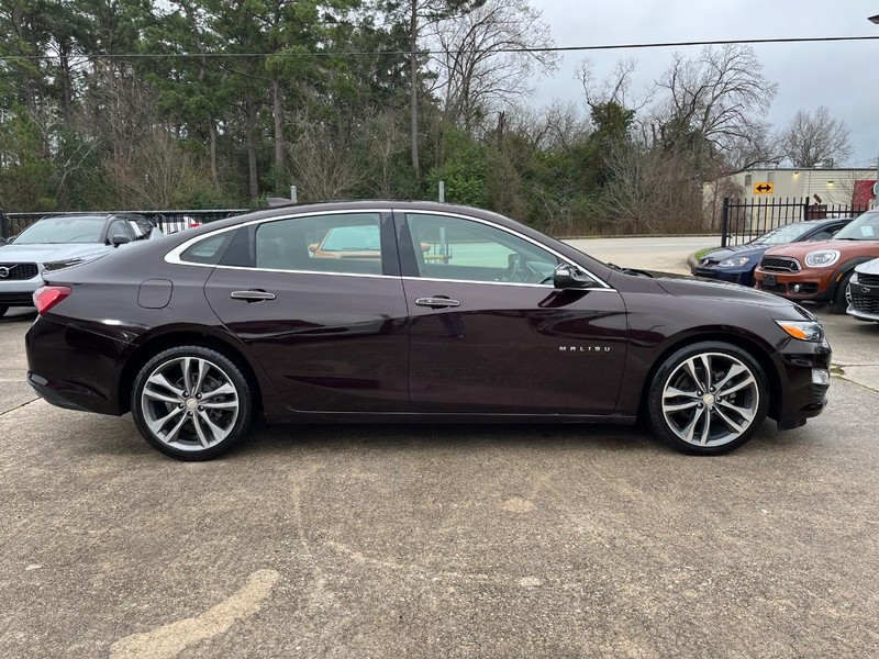 Chevrolet Malibu Vehicle Full-screen Gallery Image 05