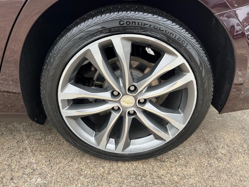 Chevrolet Malibu Vehicle Full-screen Gallery Image 26