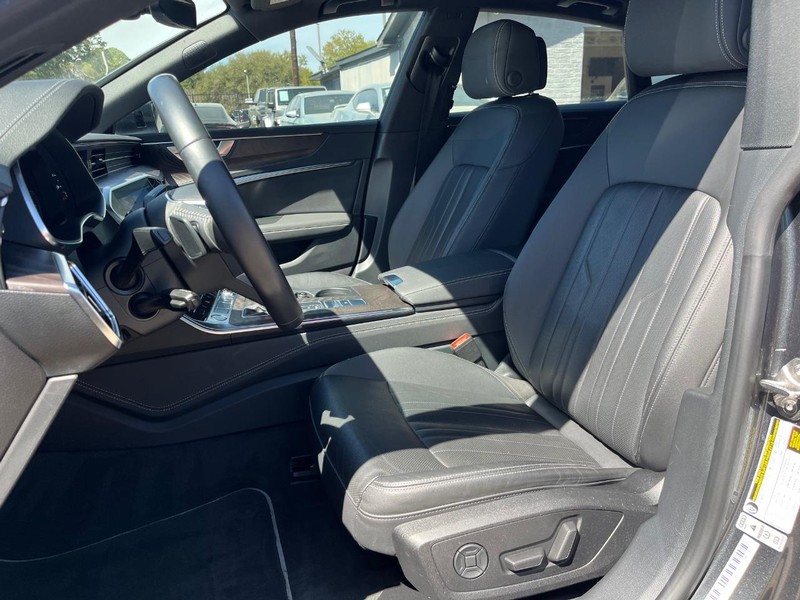 Audi A7 Vehicle Full-screen Gallery Image 07