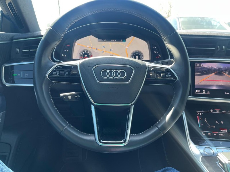 Audi A7 Vehicle Full-screen Gallery Image 16