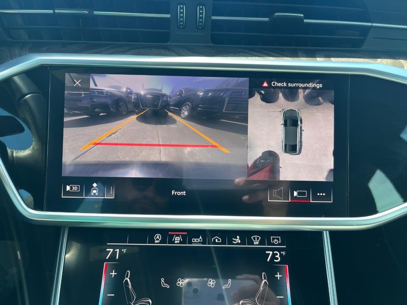Audi A7 Vehicle Full-screen Gallery Image 19