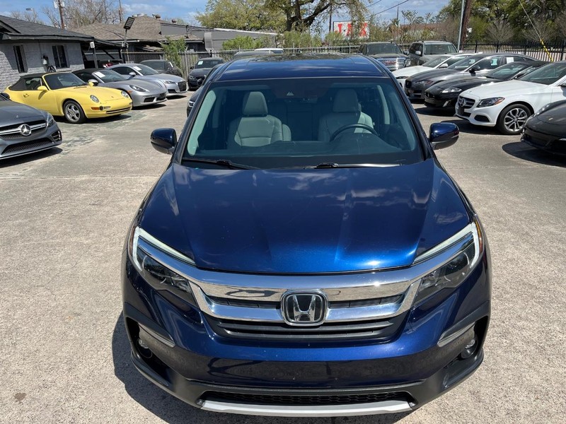Honda Pilot Vehicle Full-screen Gallery Image 03