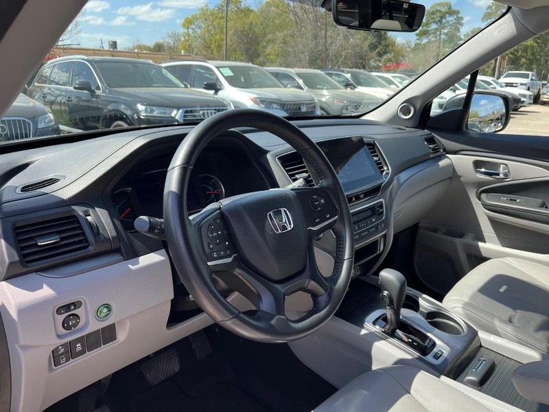 Honda Pilot Vehicle Full-screen Gallery Image 10