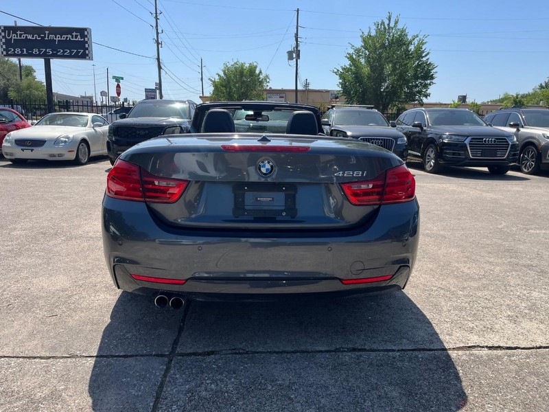 BMW 428i Vehicle Full-screen Gallery Image 13