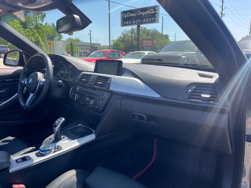 BMW 428i Vehicle Full-screen Gallery Image 21