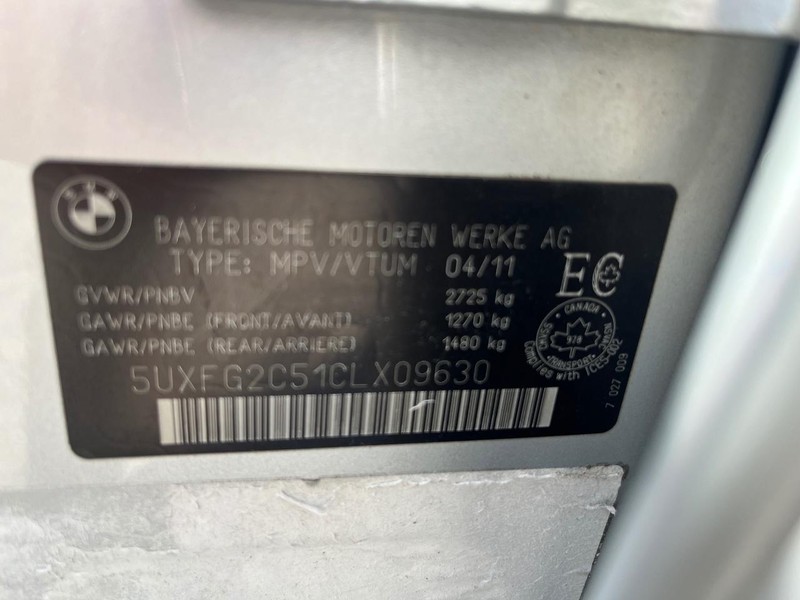 BMW X6 Vehicle Full-screen Gallery Image 29