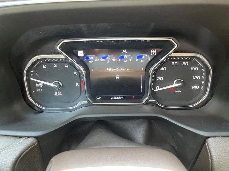 GMC Yukon Vehicle Full-screen Gallery Image 21