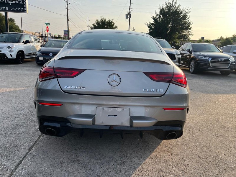 Mercedes-Benz CLA 35 AMG Vehicle Full-screen Gallery Image 07
