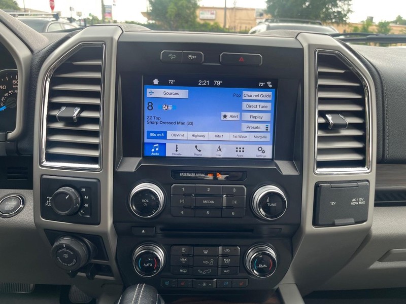 Ford F-150 Vehicle Full-screen Gallery Image 21