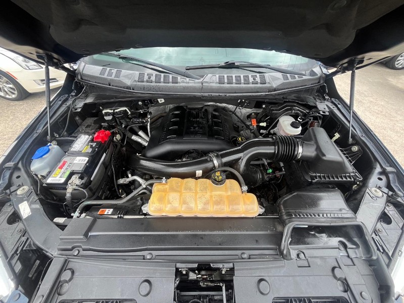 Ford F-150 Vehicle Full-screen Gallery Image 28