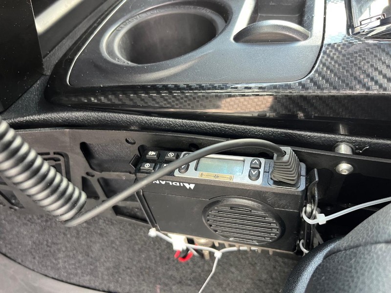 Toyota 4Runner Vehicle Full-screen Gallery Image 27
