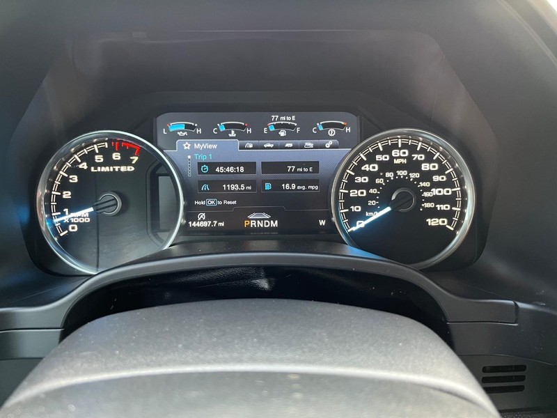 Ford F-150 Vehicle Full-screen Gallery Image 21