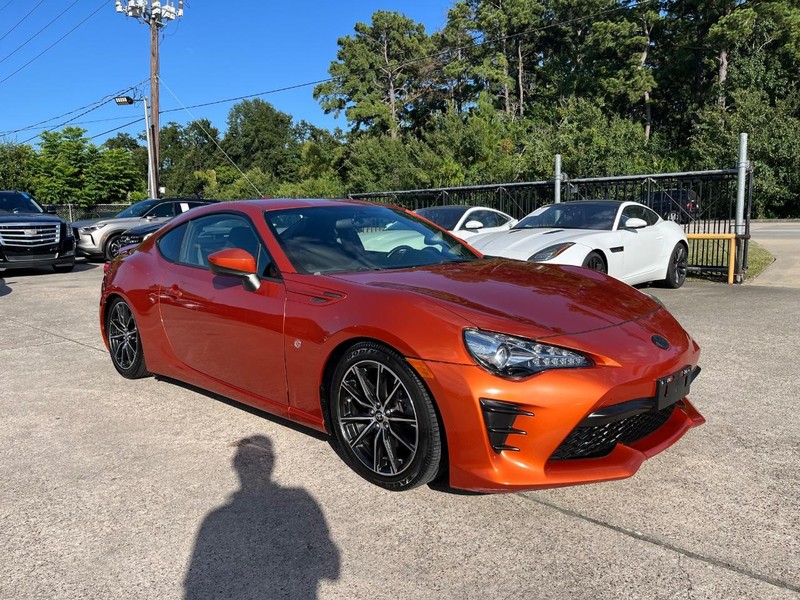 Toyota 86 Vehicle Full-screen Gallery Image 06
