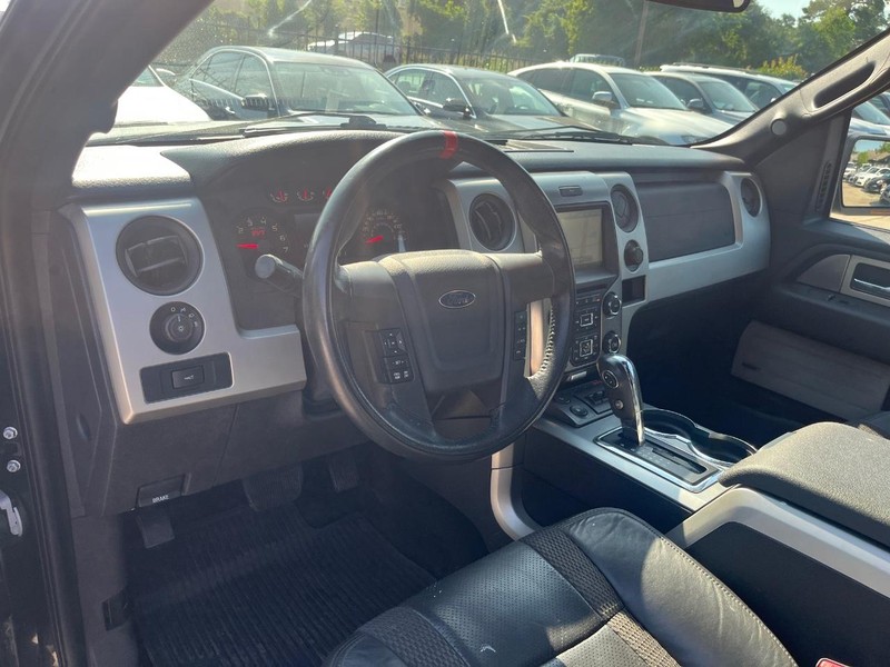 Ford F-150 Vehicle Full-screen Gallery Image 10