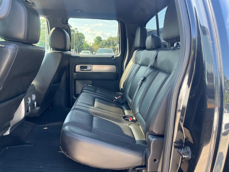 Ford F-150 Vehicle Full-screen Gallery Image 18