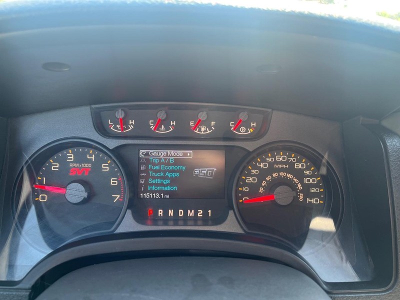 Ford F-150 Vehicle Full-screen Gallery Image 21