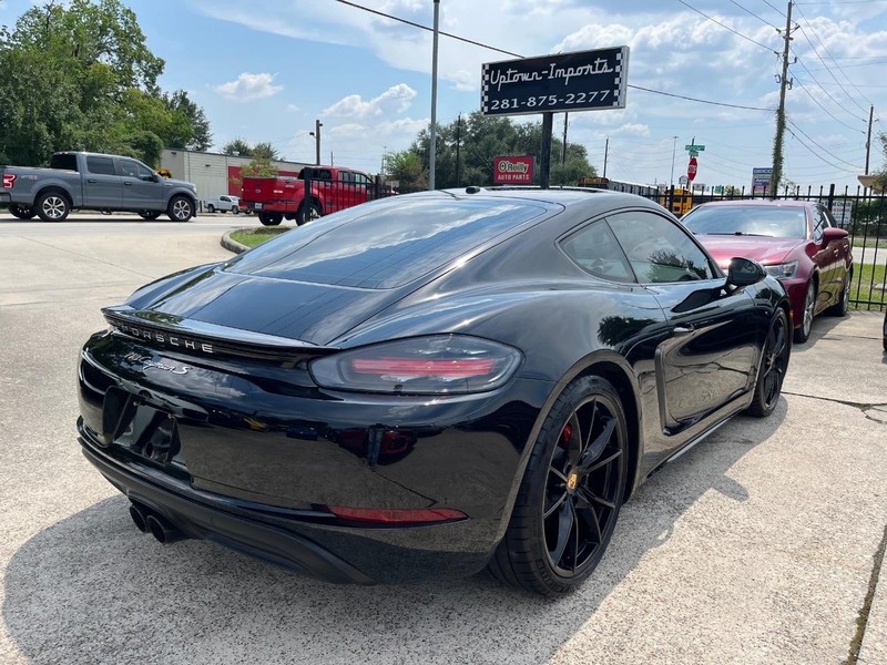 Porsche 718 Cayman Vehicle Full-screen Gallery Image 06