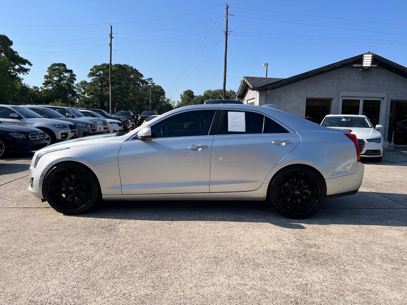 Cadillac ATS Sedan Vehicle Full-screen Gallery Image 09