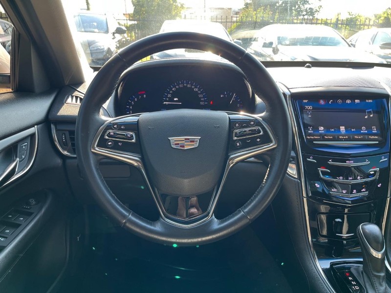 Cadillac ATS Sedan Vehicle Full-screen Gallery Image 20