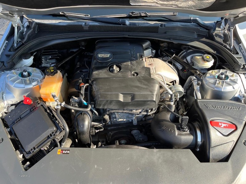 Cadillac ATS Sedan Vehicle Full-screen Gallery Image 28