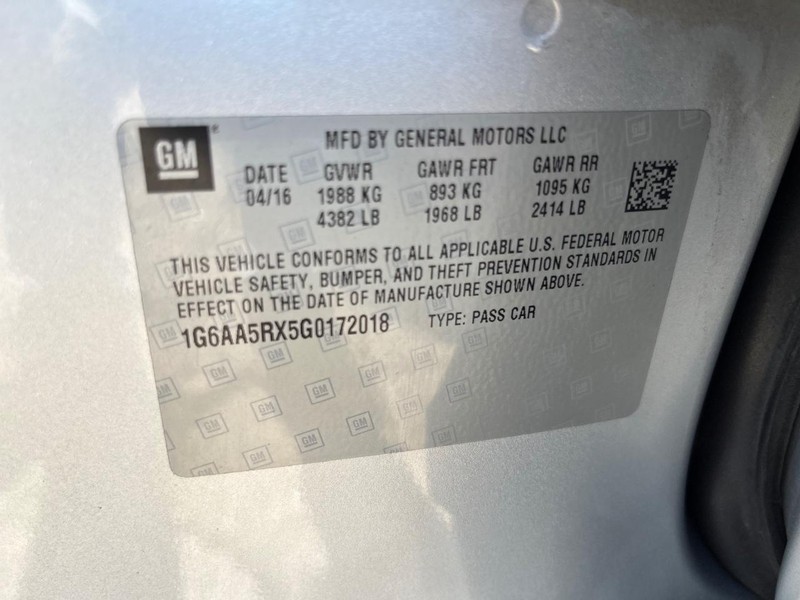 Cadillac ATS Sedan Vehicle Full-screen Gallery Image 29